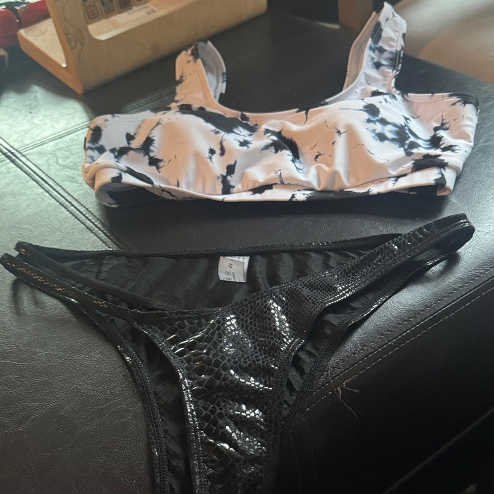 Black and White Bikini Set sexy bikini shiny bottoms sz M